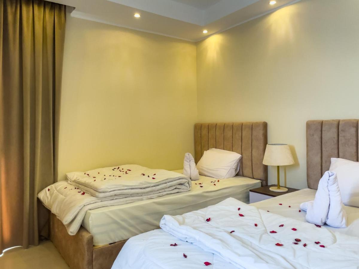 Jumeirah Pyramids View Inn Kafret el-Gabal Buitenkant foto