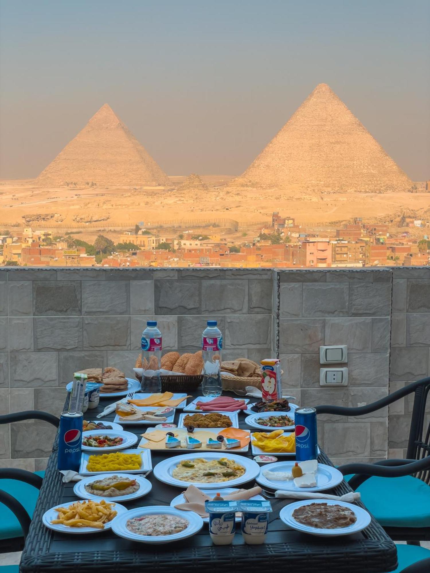 Jumeirah Pyramids View Inn Kafret el-Gabal Buitenkant foto