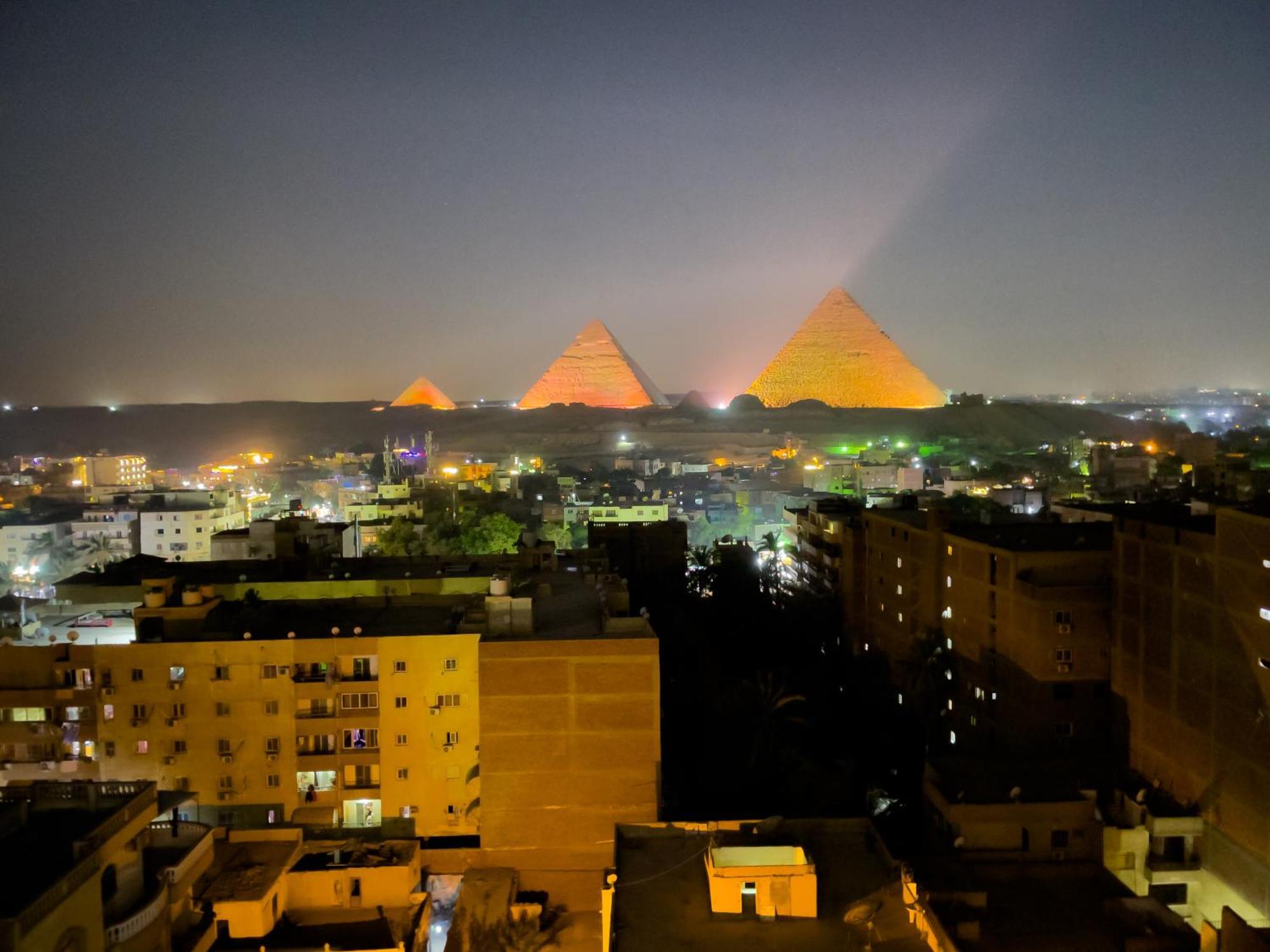 Jumeirah Pyramids View Inn Kafret el-Gabal Buitenkant foto